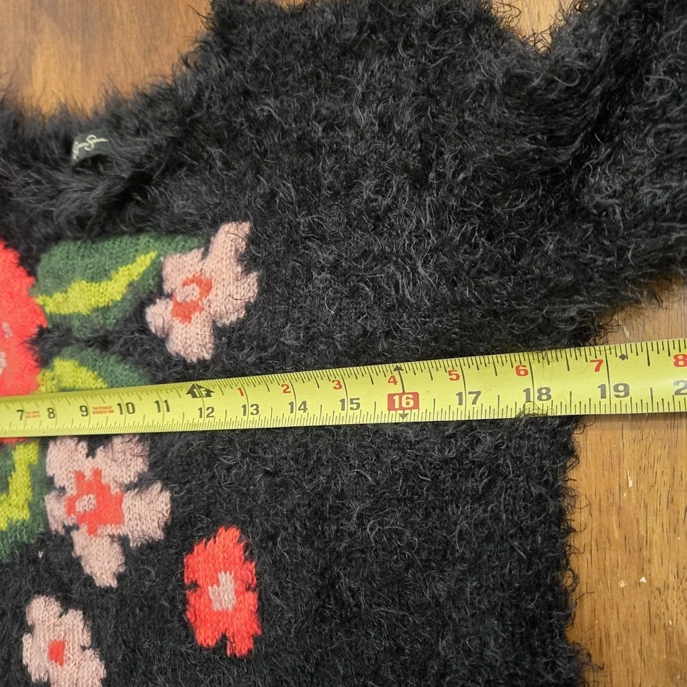Jessica‎ Simpson Black Fuzzy Sweater Colorful Floral Pattern Grunge Dark Fairy
